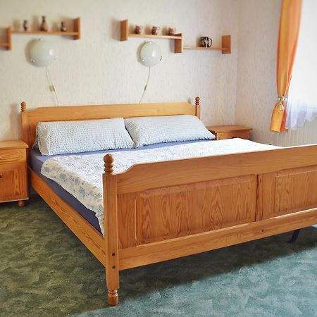 Guest House Kuks Екстер'єр фото