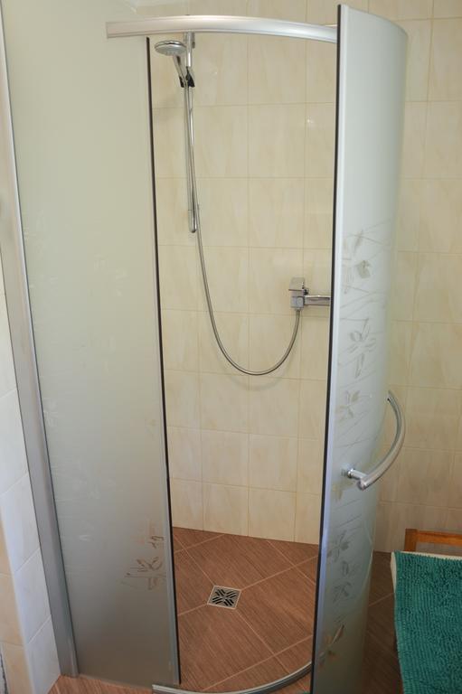 Guest House Kuks Екстер'єр фото